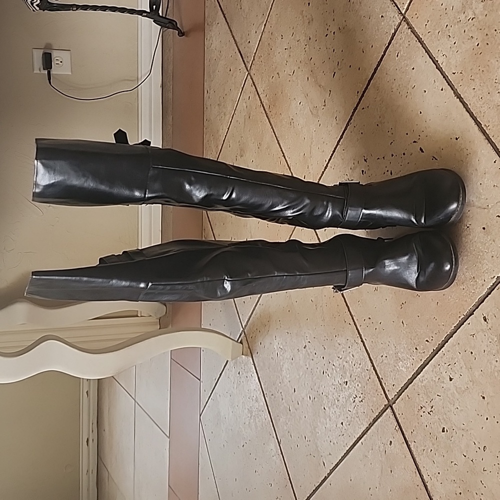 Boots.   Only worn a few times.